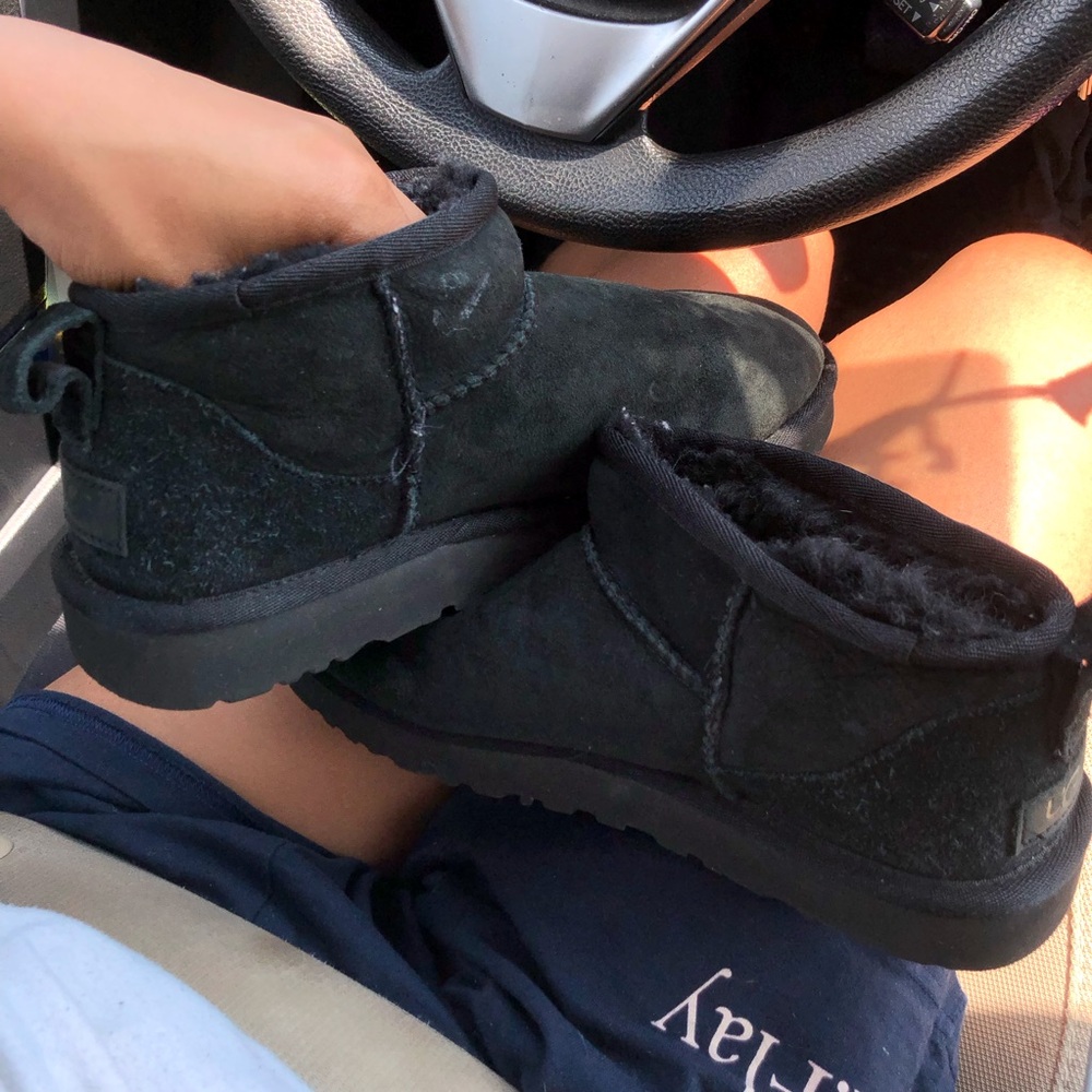 UGG low-tops size 8 black